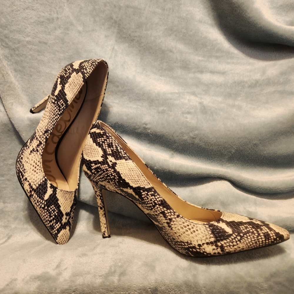 Reptile Pumps  NWOT